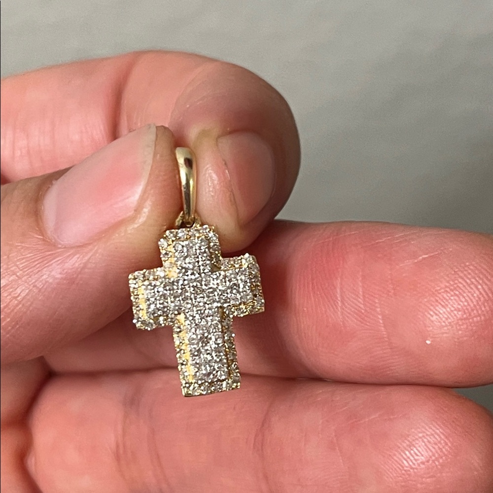 10k yellow gold/diamond Cross Pendant